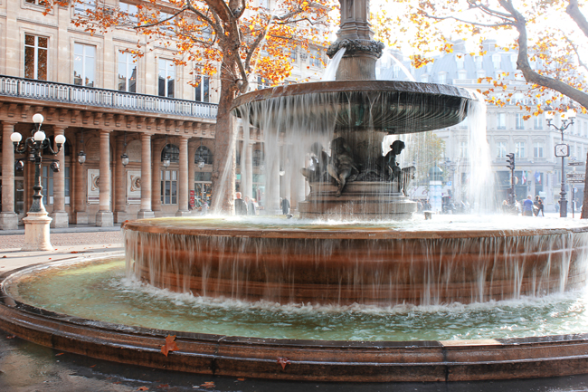 paris fountain