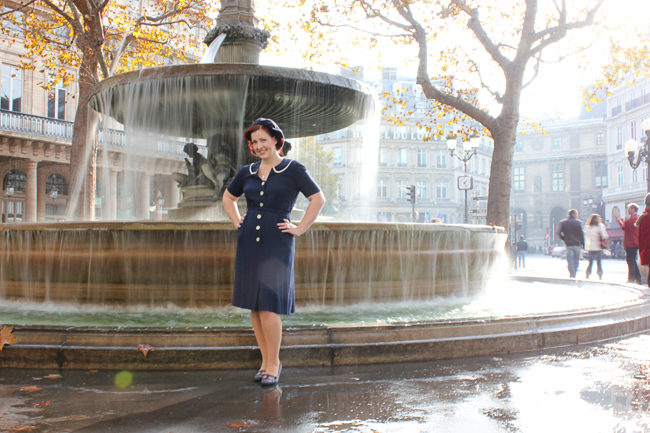 1940s Dress Paris Fountain Autumn