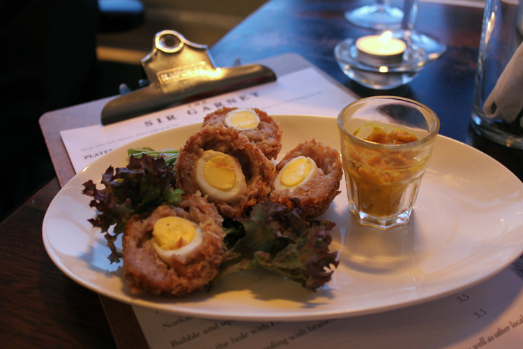 scotch quails eggs