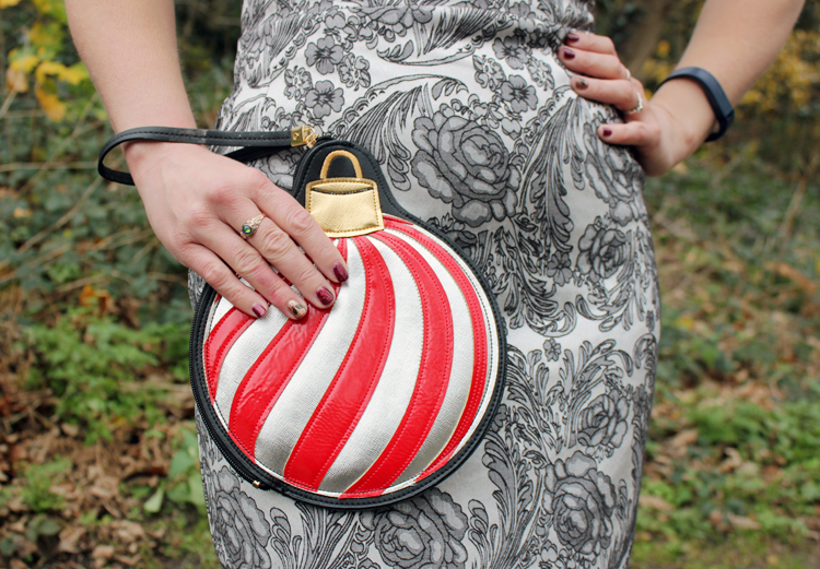 Bauble Clutch bAG