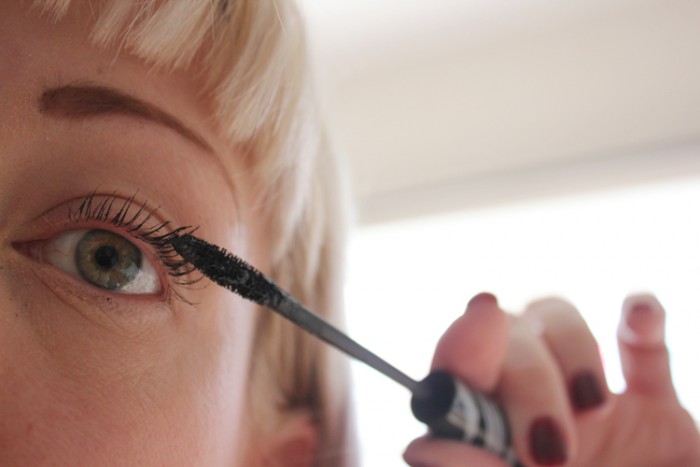 Applying Mascara