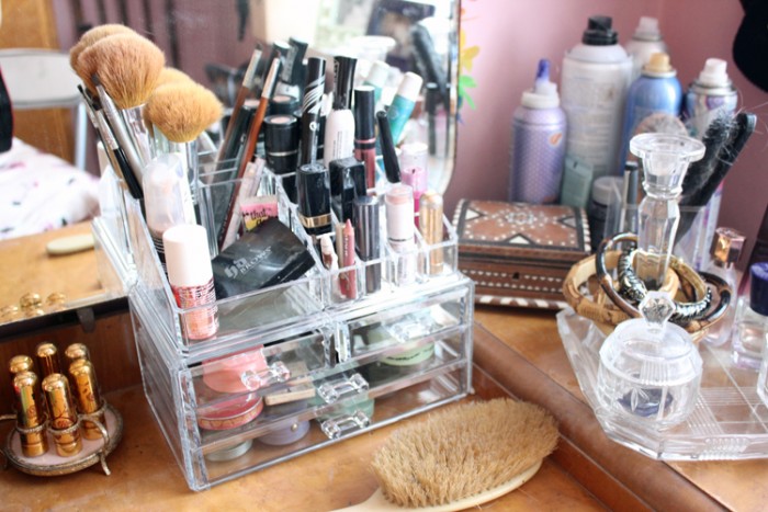 perspex make up storage