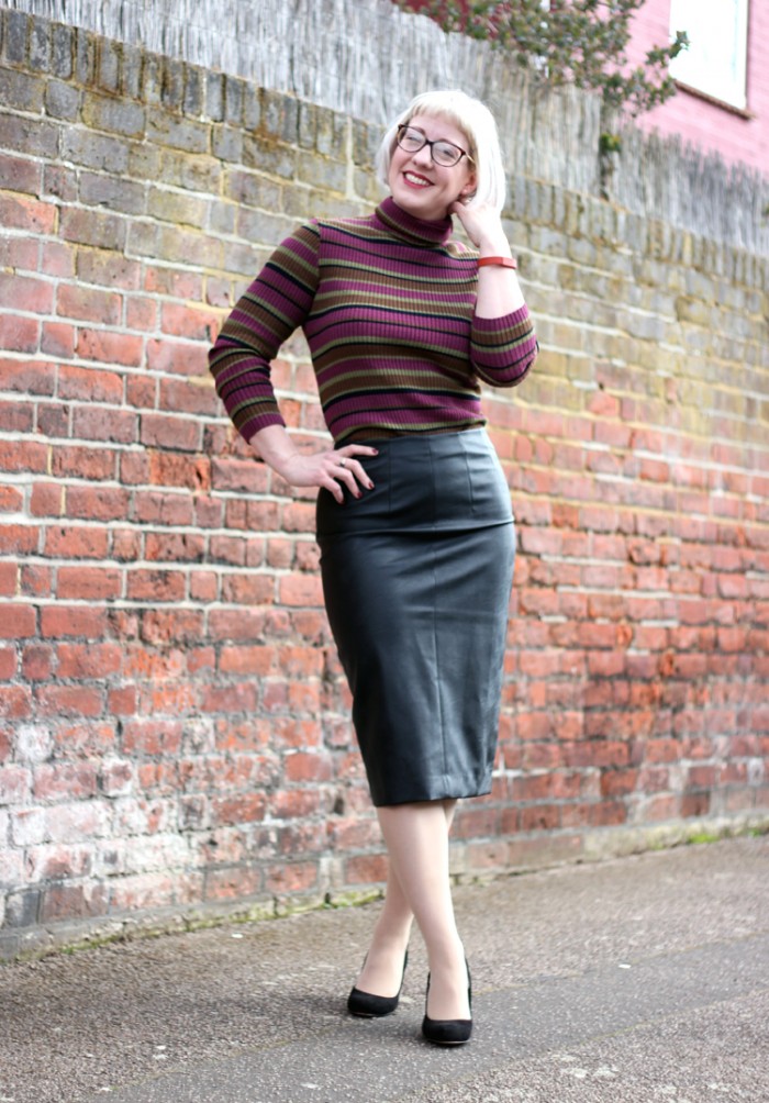 leather pencil skirt