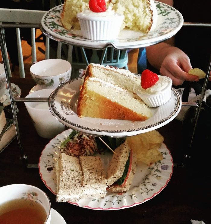 afternoon tea etiquette