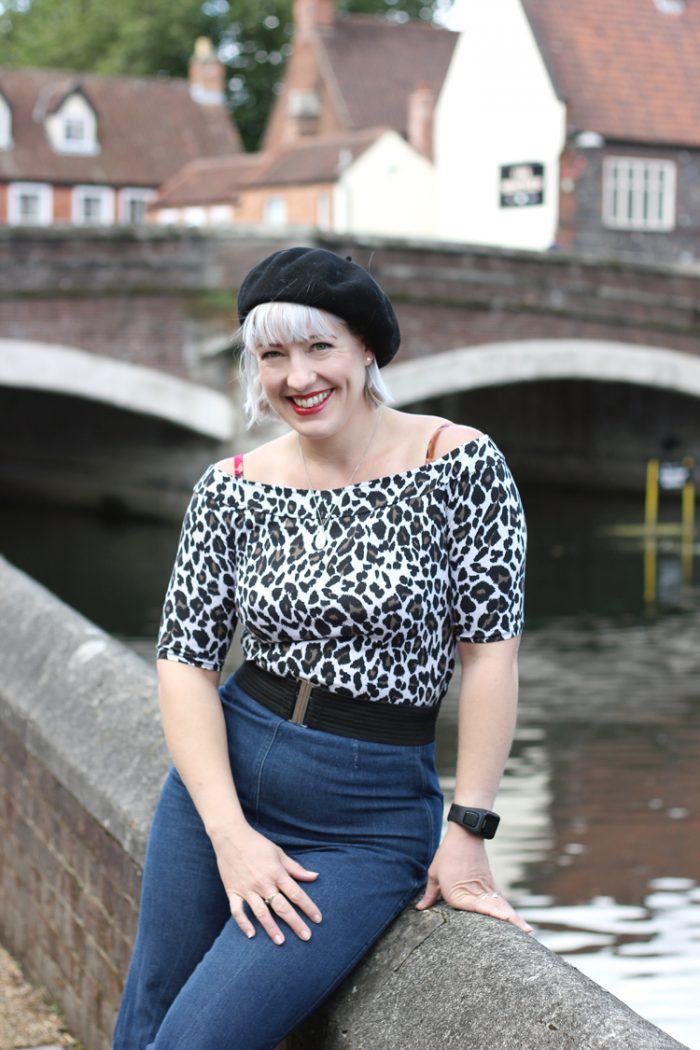 autumn-sunday-outfit-denim-and-leopard-print