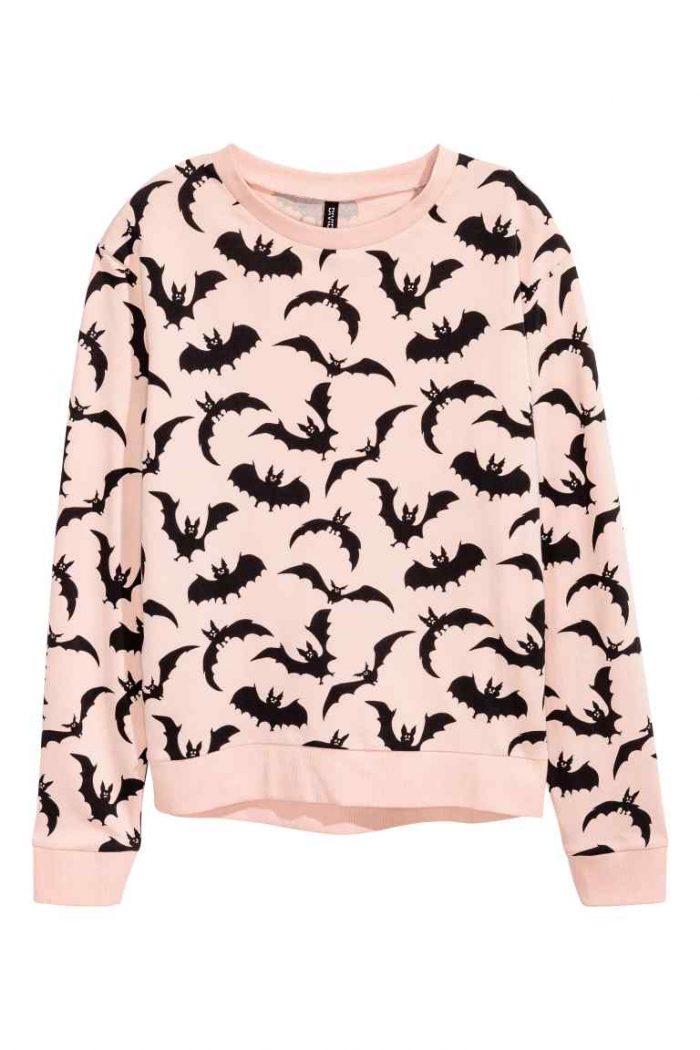 bat-sweater