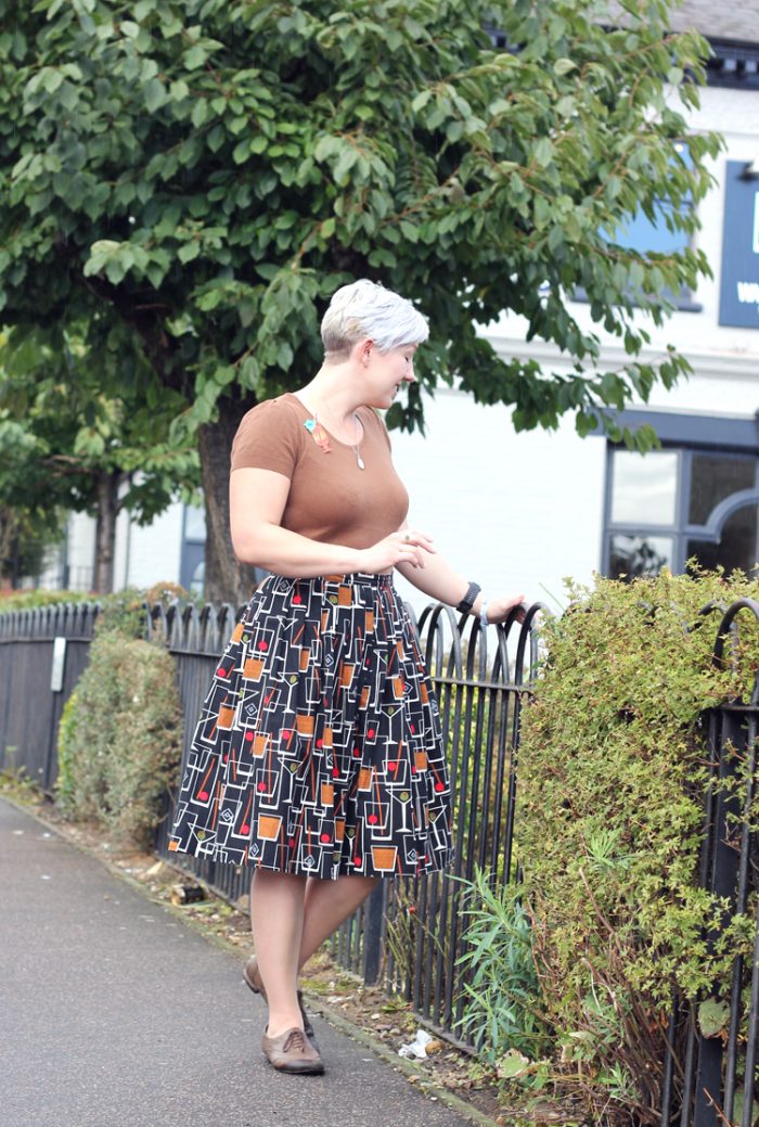 full-skirt-and-brogues