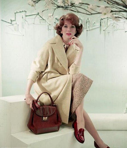 Suzy-Parker-50s-vintage-fashion-model-loafers