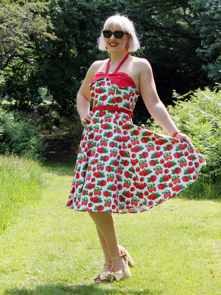 Outfit: Strawberry Shortcake - Lipstick, Lettuce & Lycra