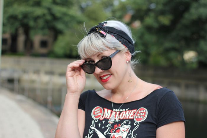 Rockabilly headscarf and cats eye glasses